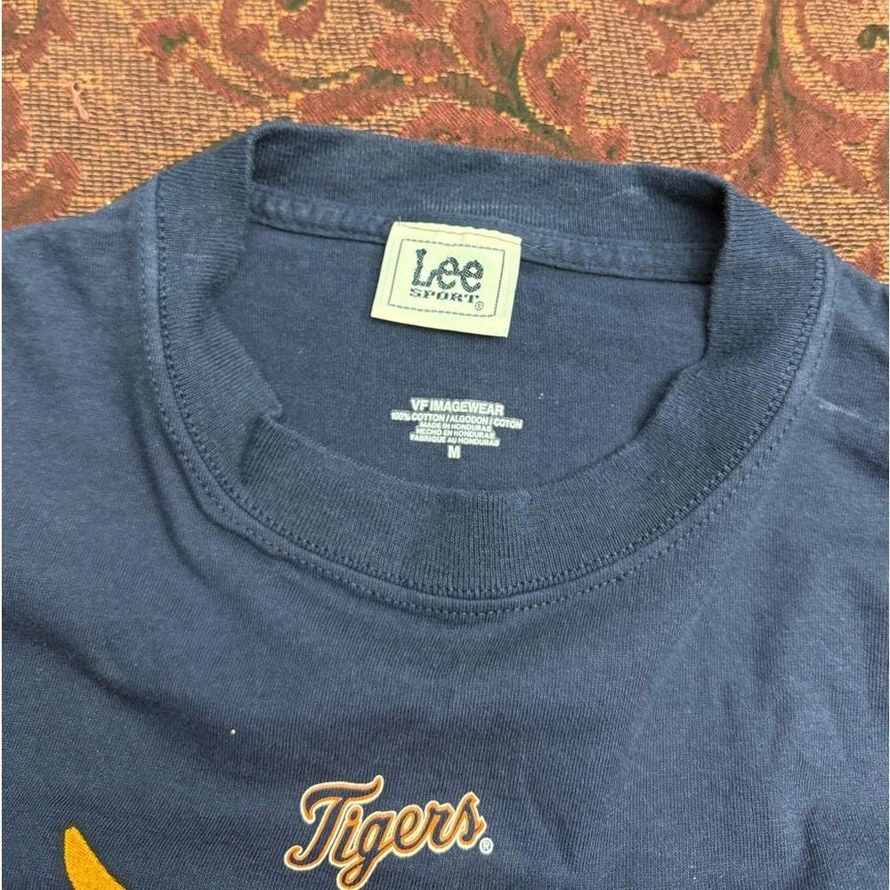 06 Lee Sport Detroit Tigers Tee - Picture 2 of 6